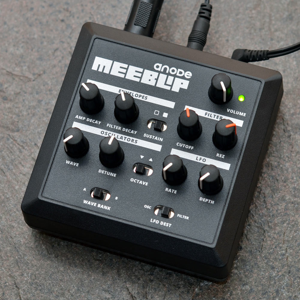 MeeBlip anode synthesizer